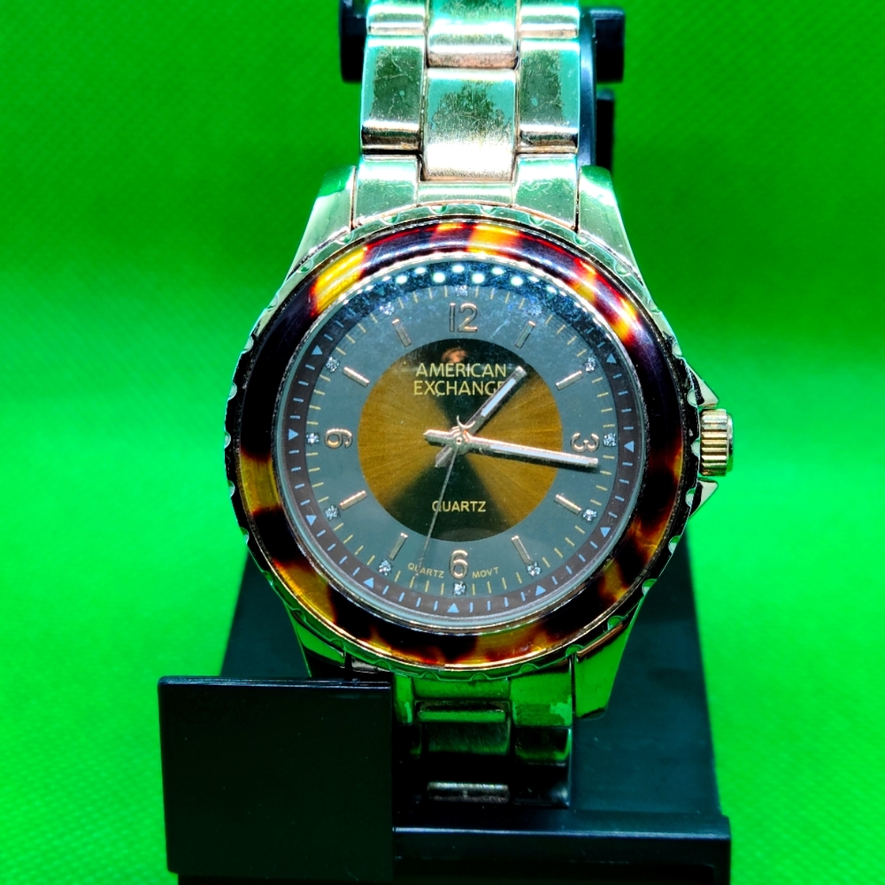 Watch - Picture 1 of 4